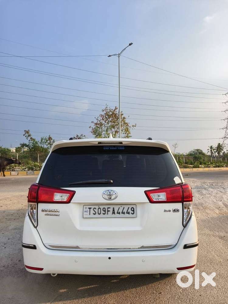 Toyota Innova Crysta 2.4 G Mt 8s, 2018, Diesel