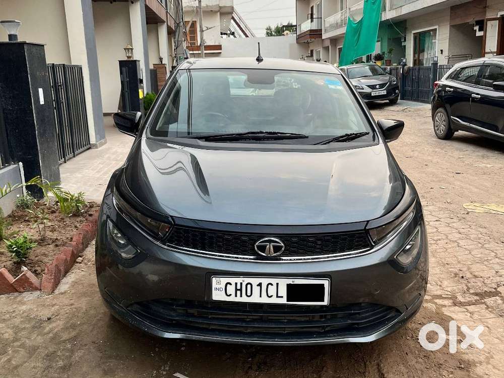 Selling My 2022 Tata Altroz Xza+ Dca – Top Model Automatic (petrol).