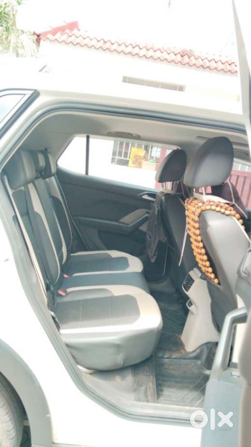 Volkswagen Taigun 1.0 Tsi Topline At, 2023, Petrol