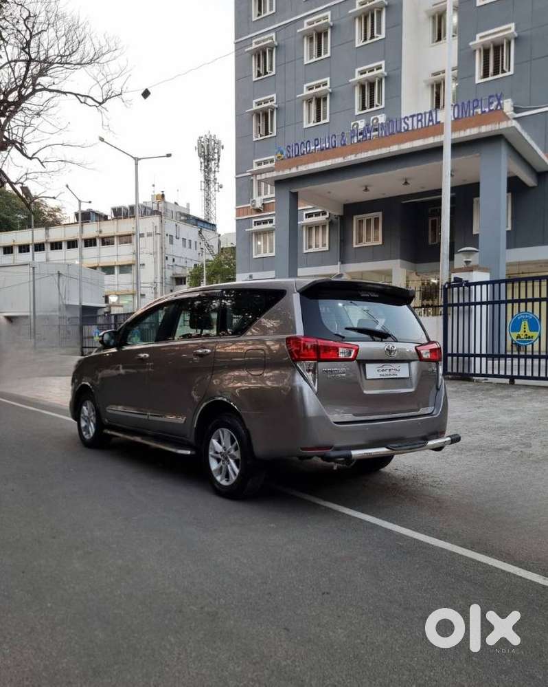 Toyota Innova Crysta