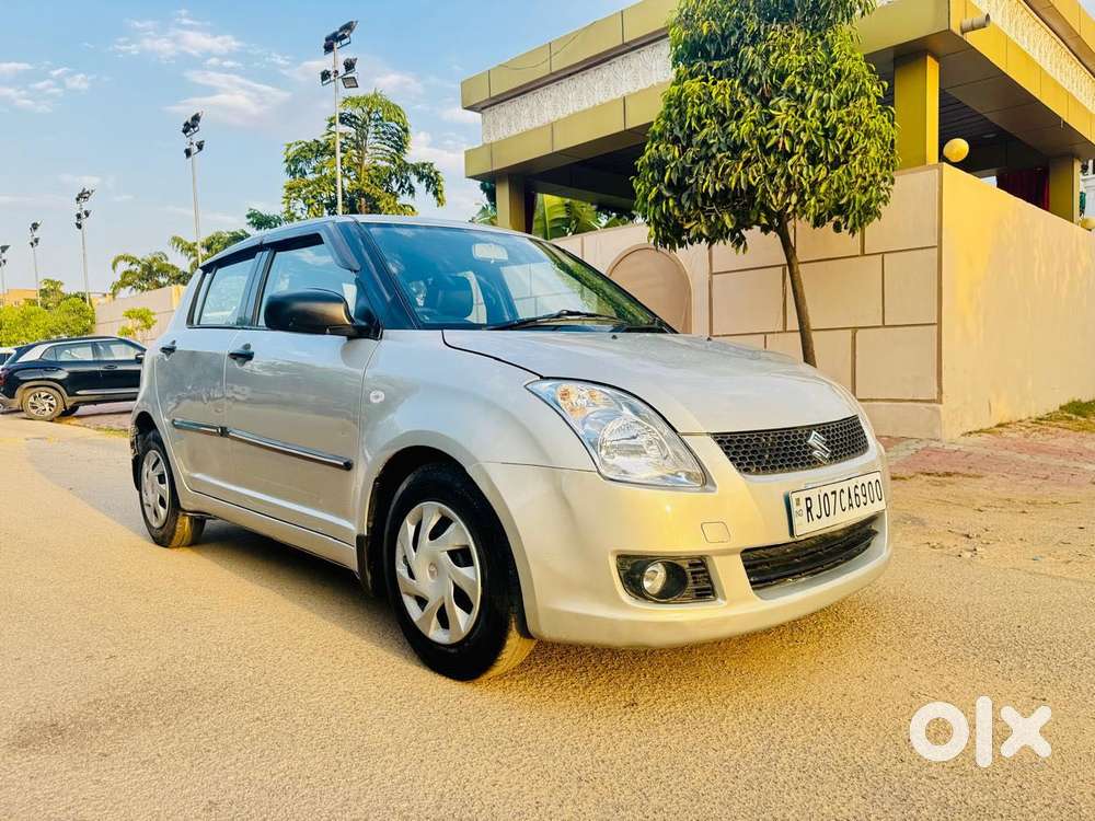 Maruti Suzuki Swift Vvt Zxi, 2010, Petrol