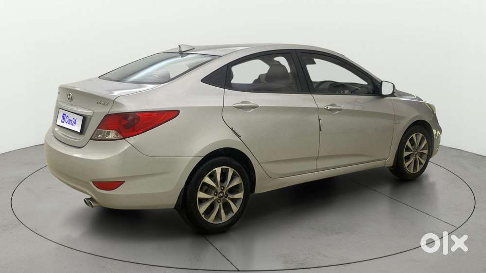 Hyundai Verna Fluidic 1.6 Vtvt Sx, 2013, Petrol