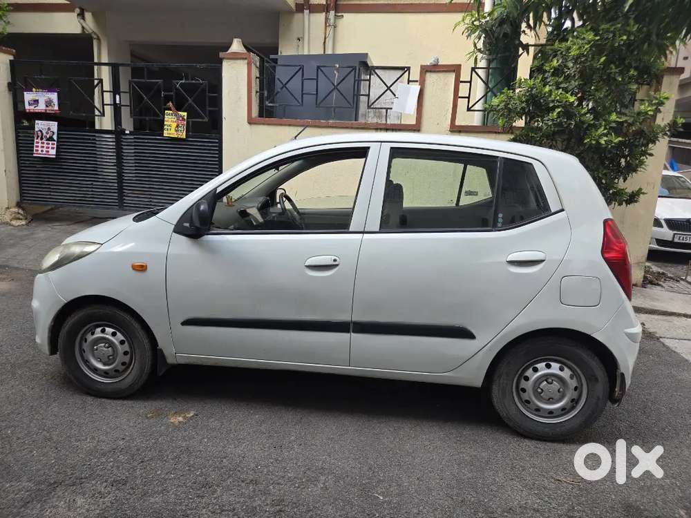 Hyundai I10 2011 Car