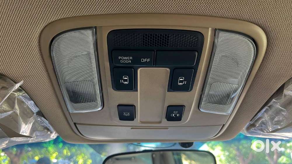 Kia Carnival Premium, 2020, Diesel