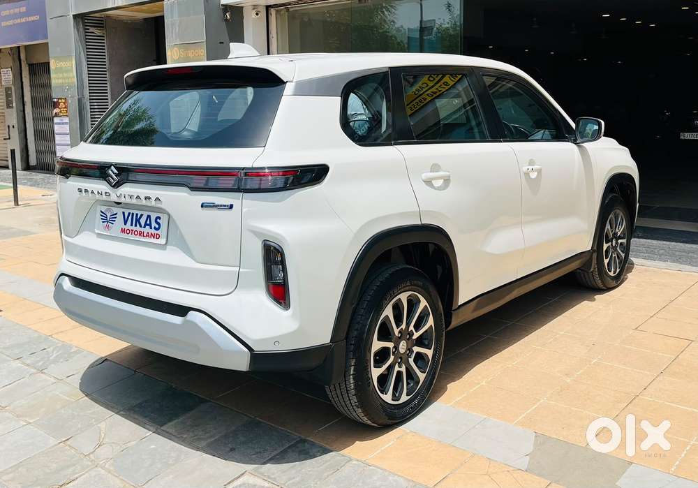 Maruti Suzuki Grand Vitara 1.5 Delta Smart Hybrid, 2024, Petrol