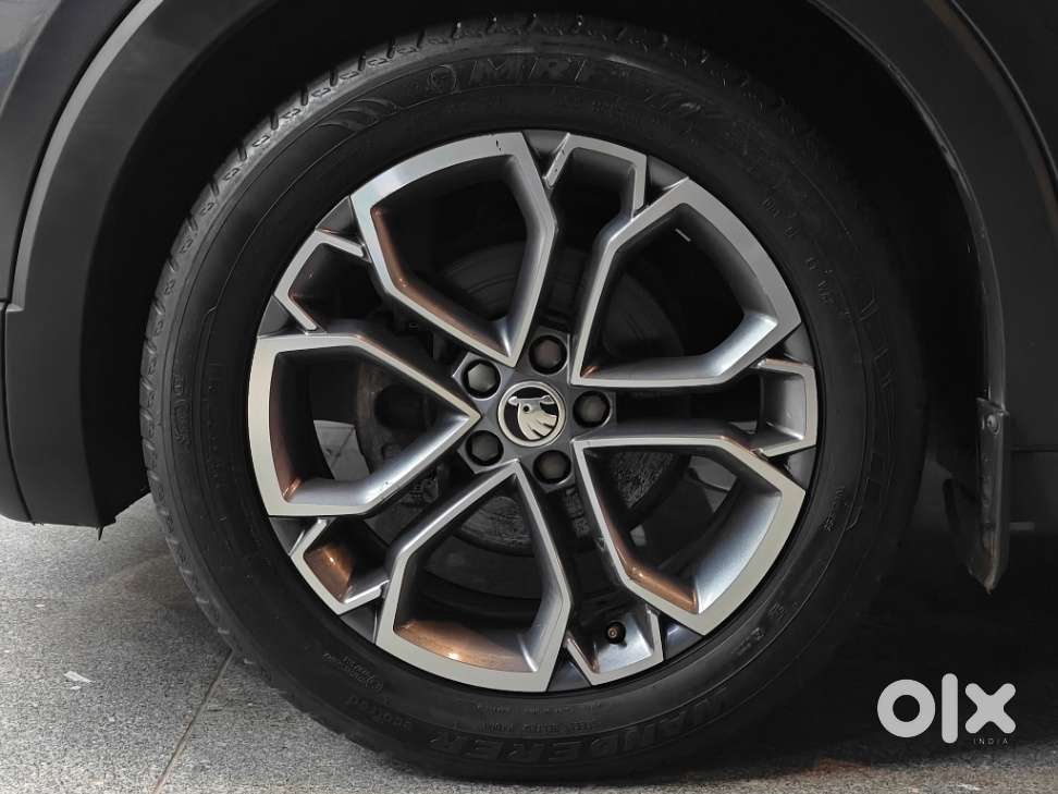 Skoda Kushaq 1.0 Tsi Style At, 2022, Petrol