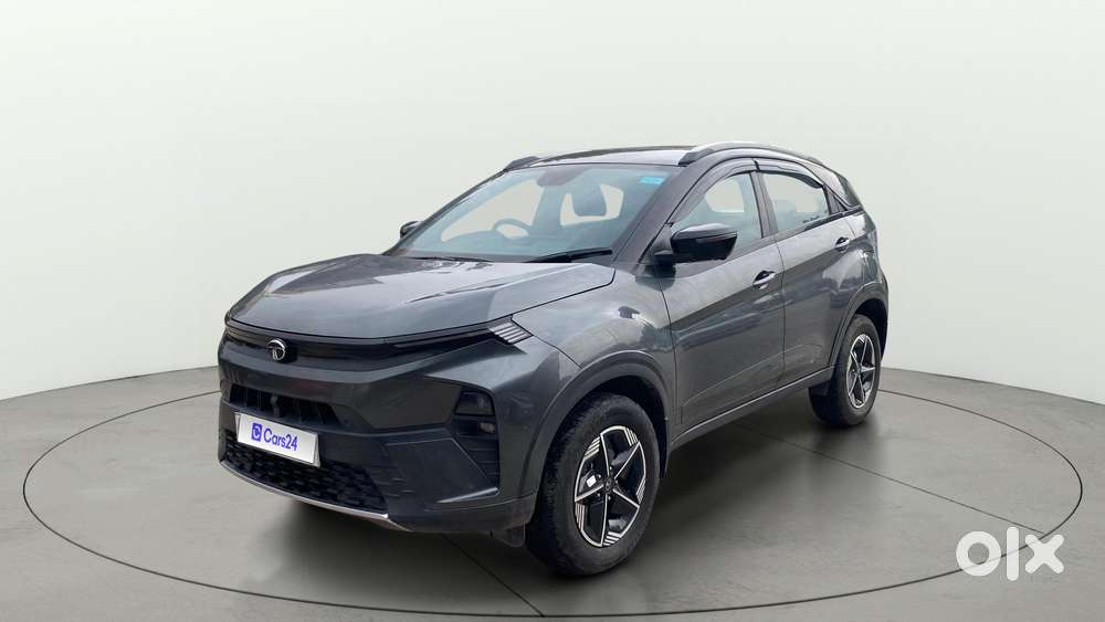 Tata Nexon Fearless S Purple 1.5 Revotorq Diesel 6mt Dual Tone, 2024..