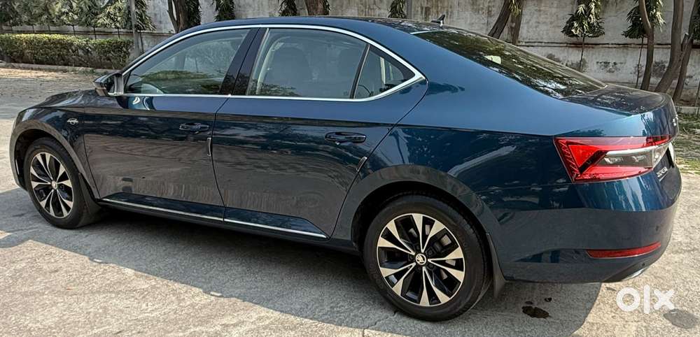 Skoda Superb 2.0 L&k Tsi At, 2022, Petrol