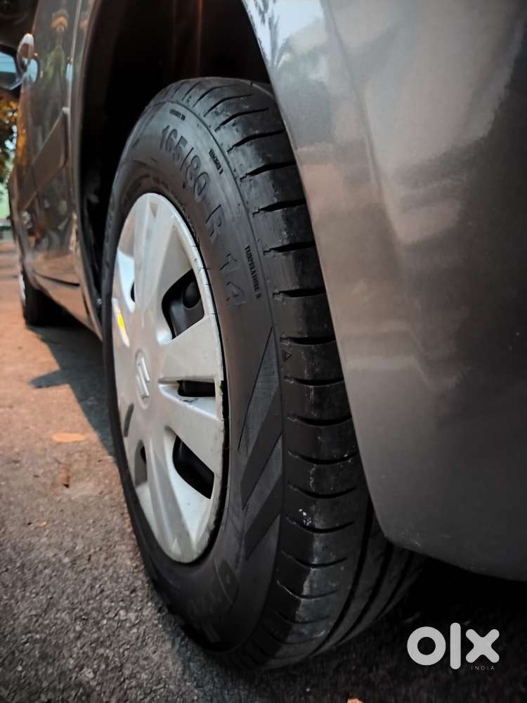 Maruti Suzuki Dzire 1.2 Vxi, 2014, Petrol