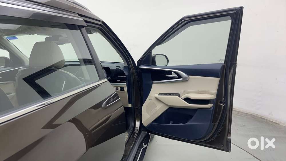 Kia Carens 1.4 Luxury Plus 6 Str, 2022, Petrol