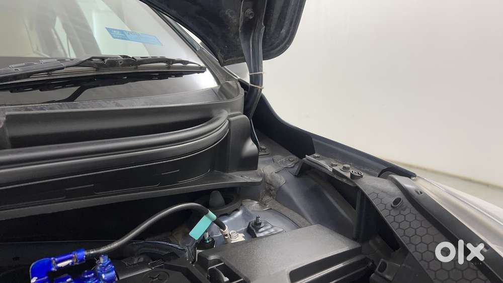 Hyundai Aura 1.2 Sx Cng, 2023, Cng & Hybrids