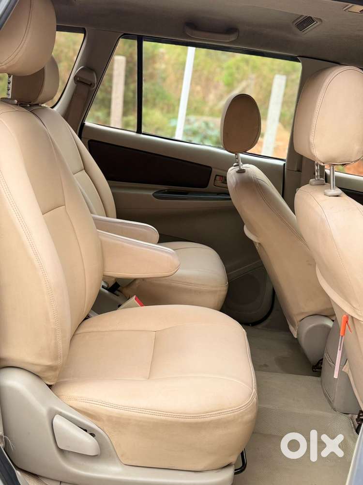 Toyota Innova 2.5 G (diesel) 7 Seater, 2013, Diesel
