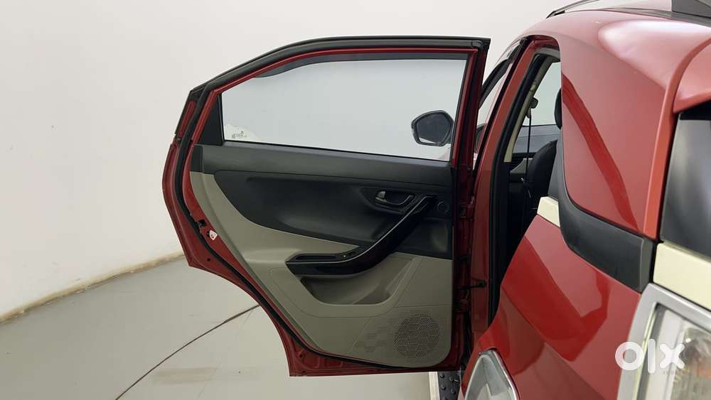 Tata Nexon 1.5 Revotorq Xm, 2017, Diesel