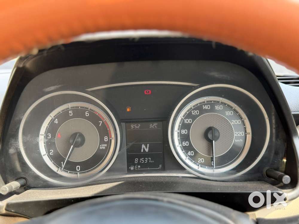 Maruti Suzuki Swift Dzire Amt Zxi, 2017, Petrol