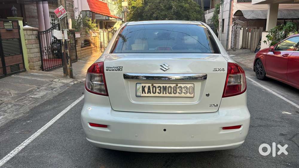 Maruti Suzuki Sx4 Zxi, 2012, Petrol