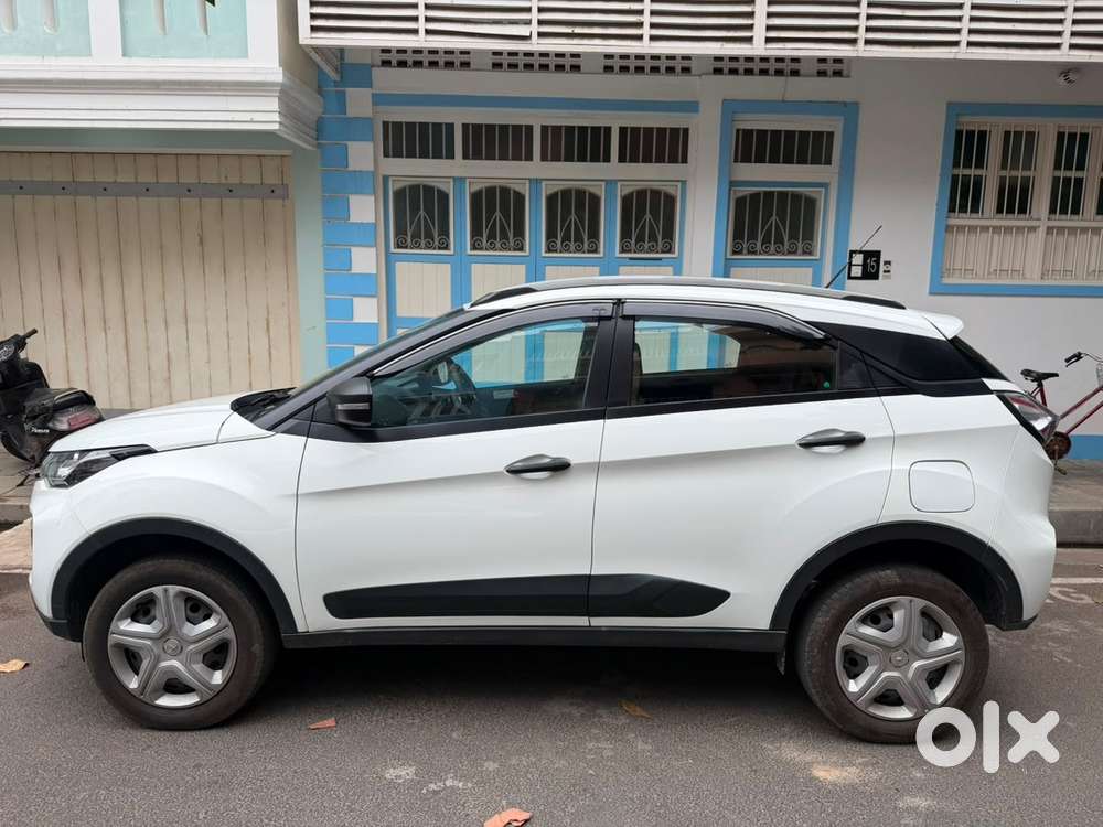 2023 Tata Nexon Petrol Automatic