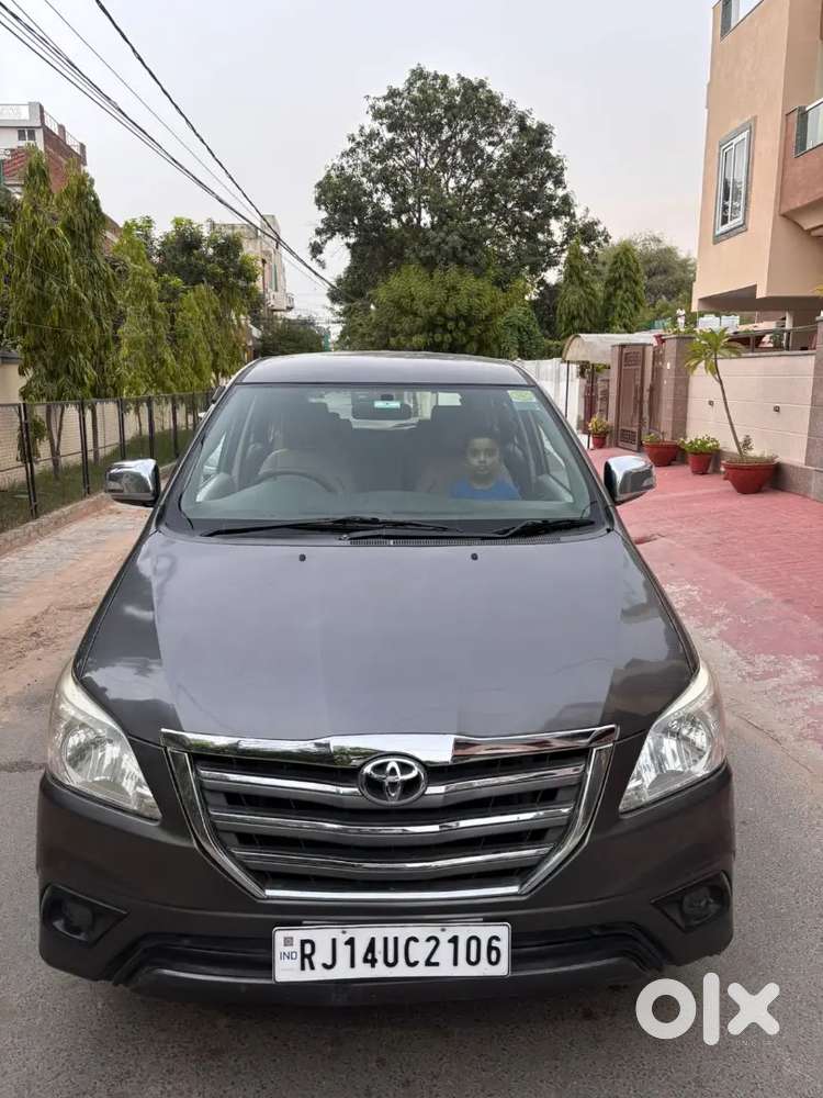 Toyota Innova 2.5 2012
