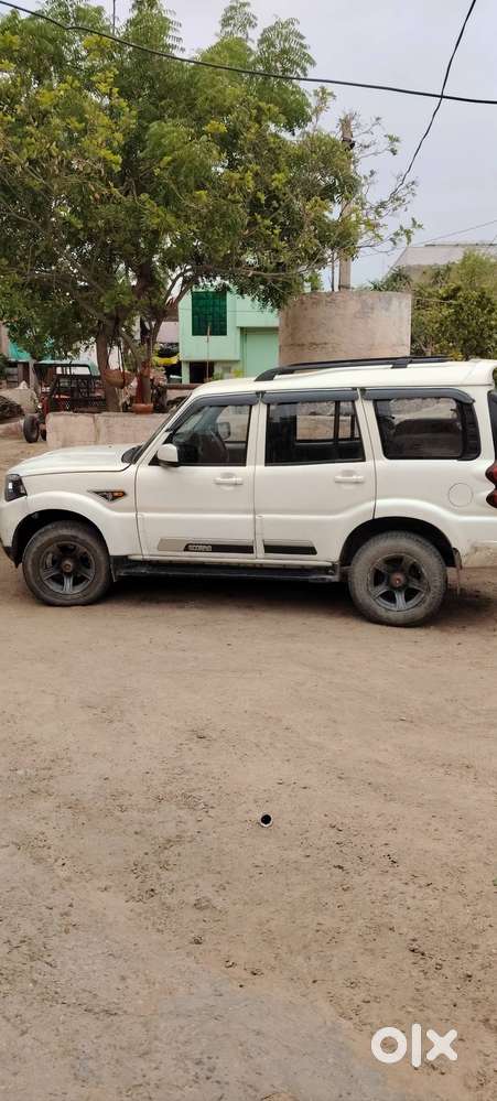 Mahindra Scorpio