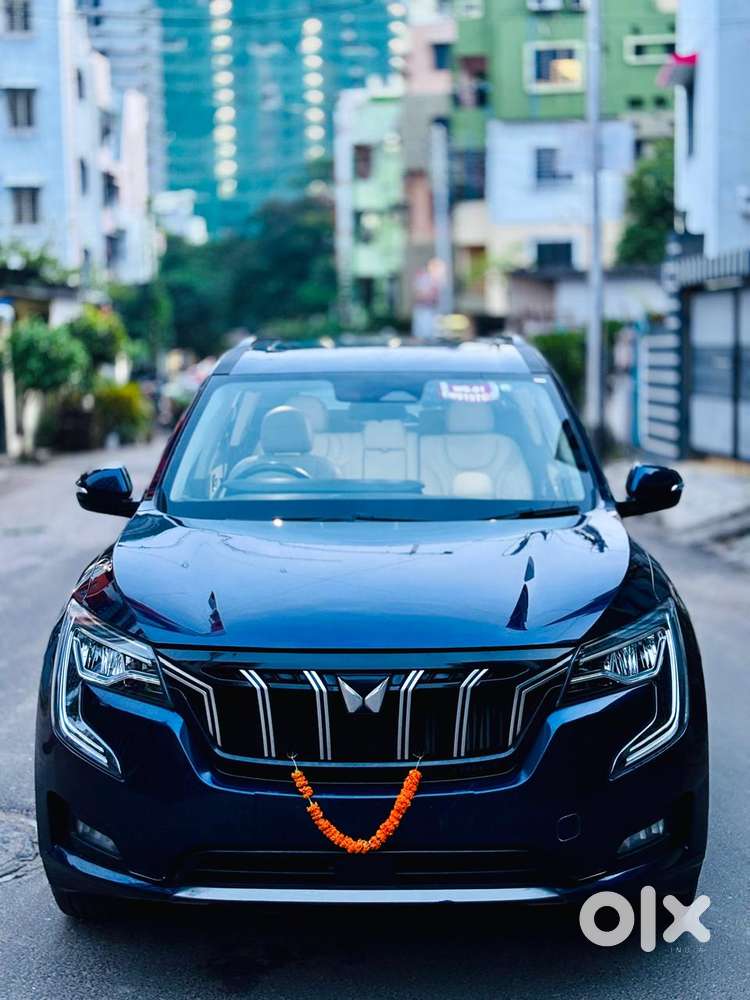 Mahindra Xuv700 2.0 Ax 7 Petrol Mt Str, 2026, Petrol