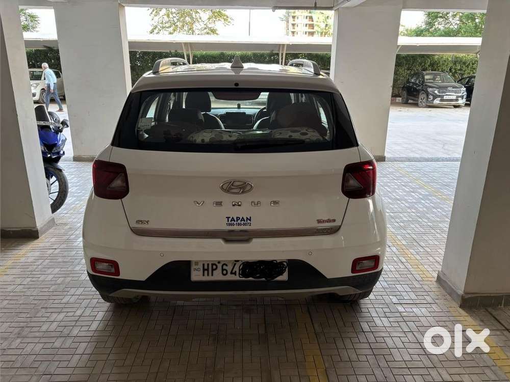I Am Selling Hyundai Venue Sx (o) Mt Turbo 1.0 (petrol) In Gurgaon
