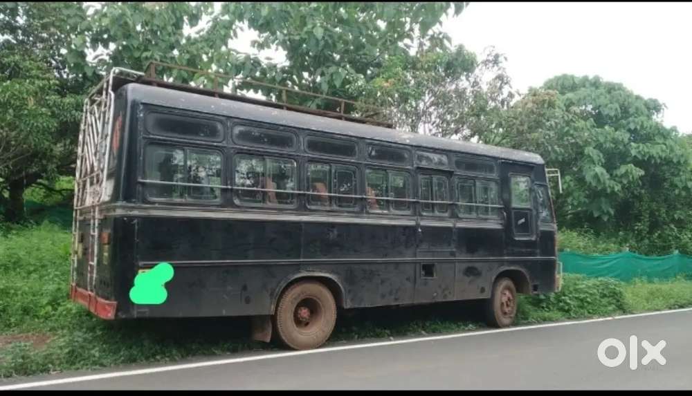 स्क्रॅप कार खरेदी करतो व एक्सीडेंट कार खरेदी करतो