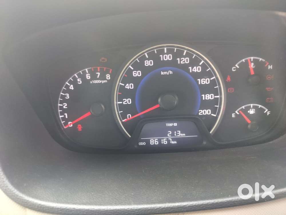 Hyundai Grand I10 Sportz 1.2 Petrol Manual | 2014 | 86,000 Km |