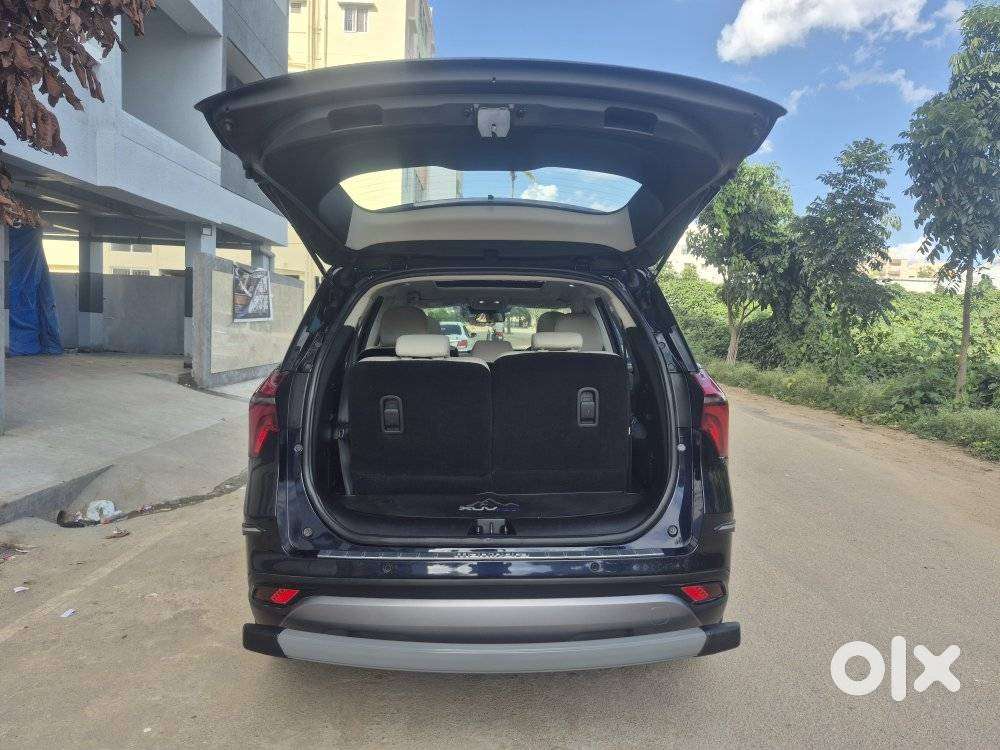 Mahindra Xuv700 2.0 Ax 7 Petrol Mt Str, 2024, Petrol