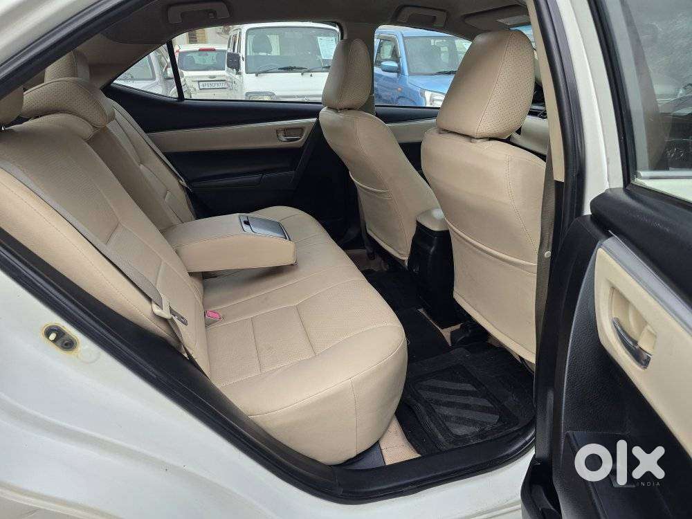 Toyota Corolla Altis Vl, 2016, Petrol