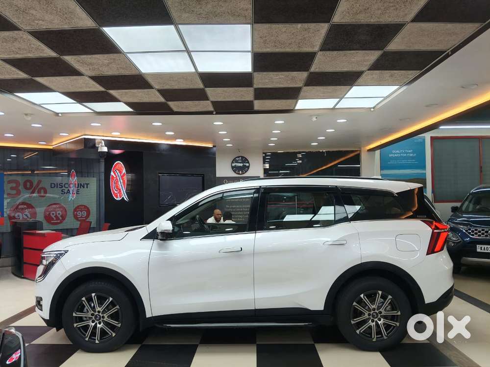 Mahindra Xuv700 2.0 Ax 7 Petrol At Luxury Pack Str, 2023, Petrol