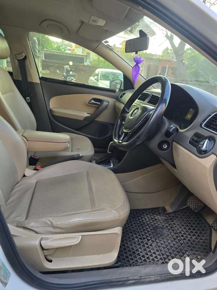 Volkswagen Vento, 2015, Petrol