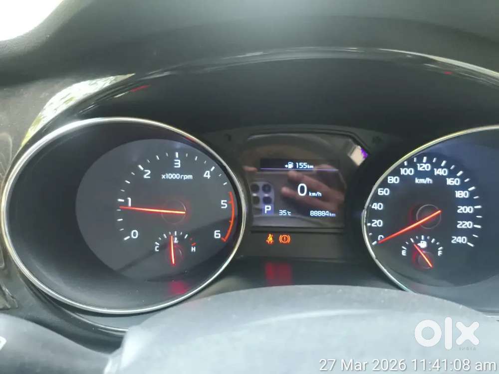 Kia Carnival 18-10-2020 Diesel Very Good Condition And Well Maintained