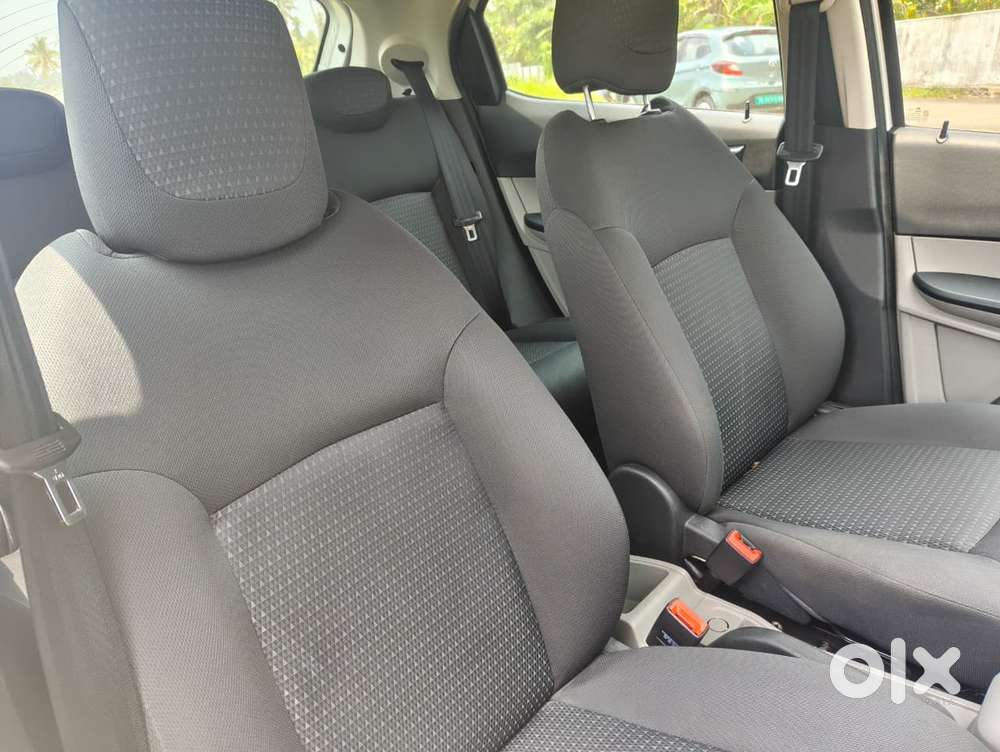 Tata Tiago 1.2 Revotron Xza, 2018, Petrol