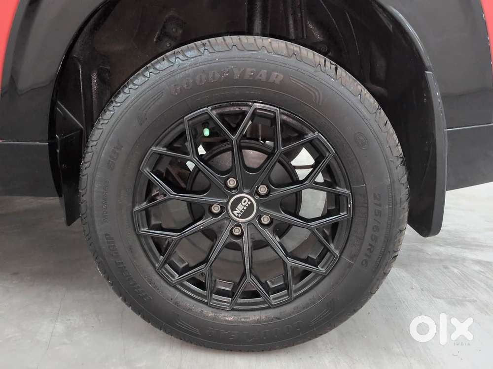 Tata Curvv S 1.2 Revotron Petrol 6mt, 2025, Petrol