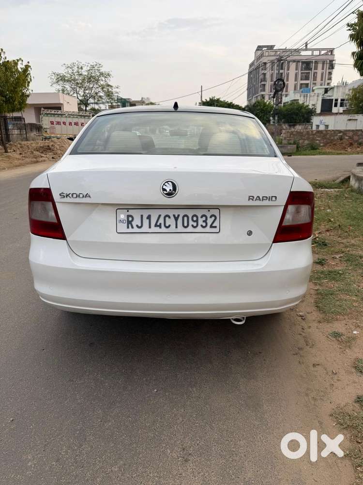 Skoda Rapid Elegance 1.6 Tdi Cr Manual, 2014, Diesel