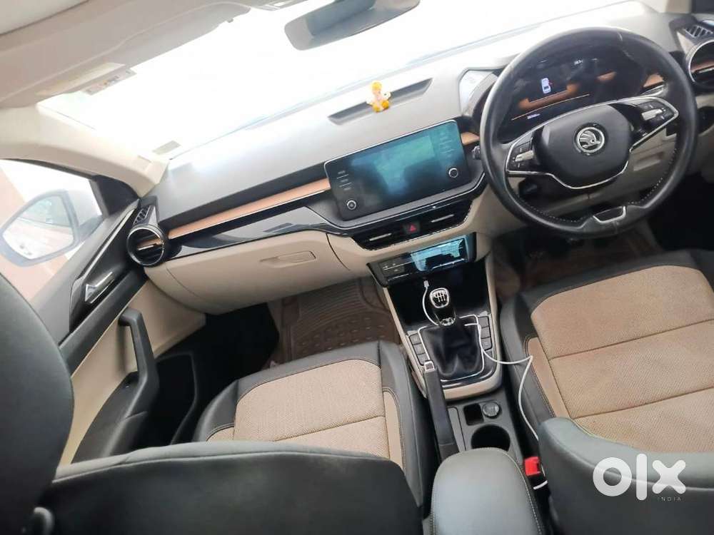 Slavia 2023 With Sunroof