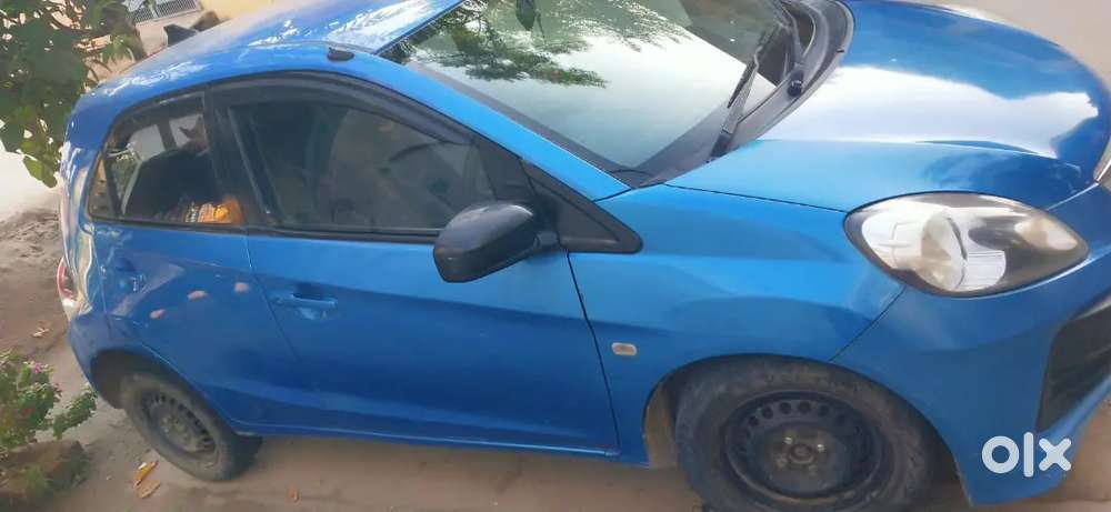Honda Brio Mt 2012