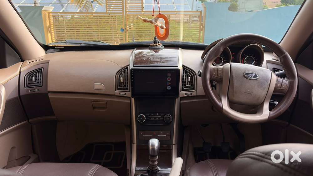 Mahindra     Xuv500 W6  Excellent Condition  Genuine Km