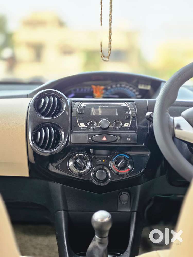 Toyota Etios Liva V Dual Tone, 2019, Cng & Hybrids