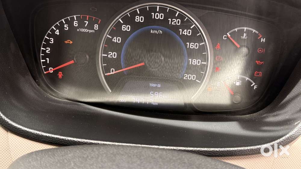 Hyundai Grand I10 Sportz, 2016, Petrol