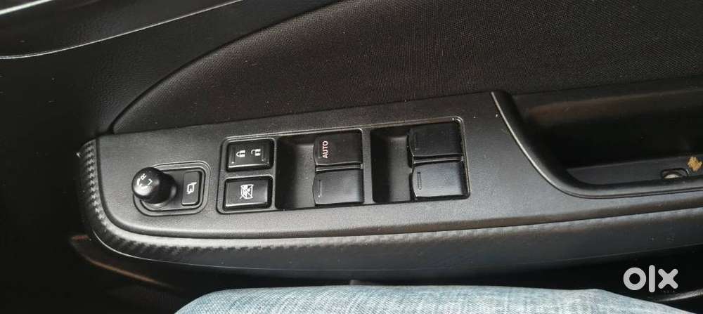 Maruti Suzuki Swift Vxi Optional, 2018, Petrol