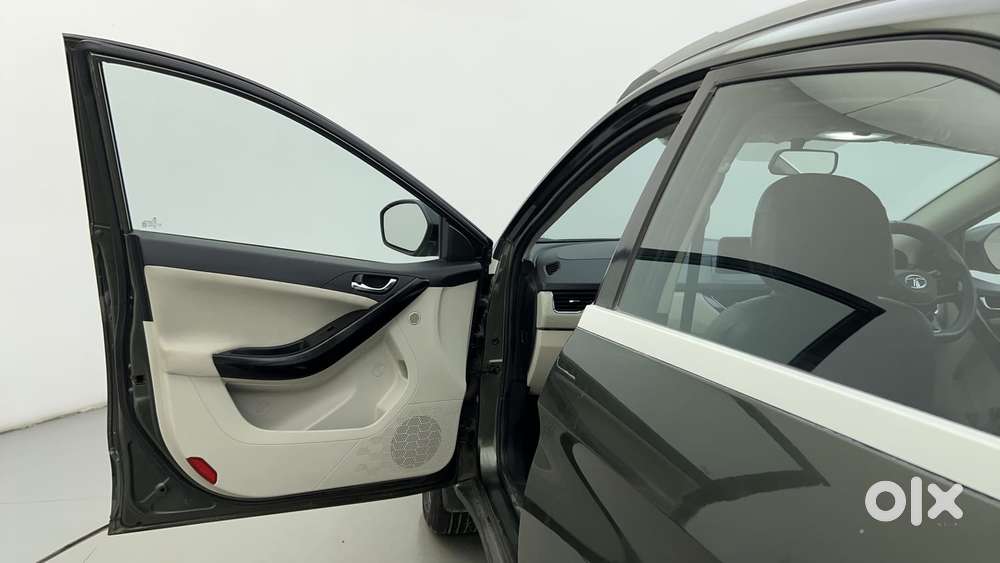 Tata Nexon 1.2 Revotron Xz Plus, 2022, Petrol