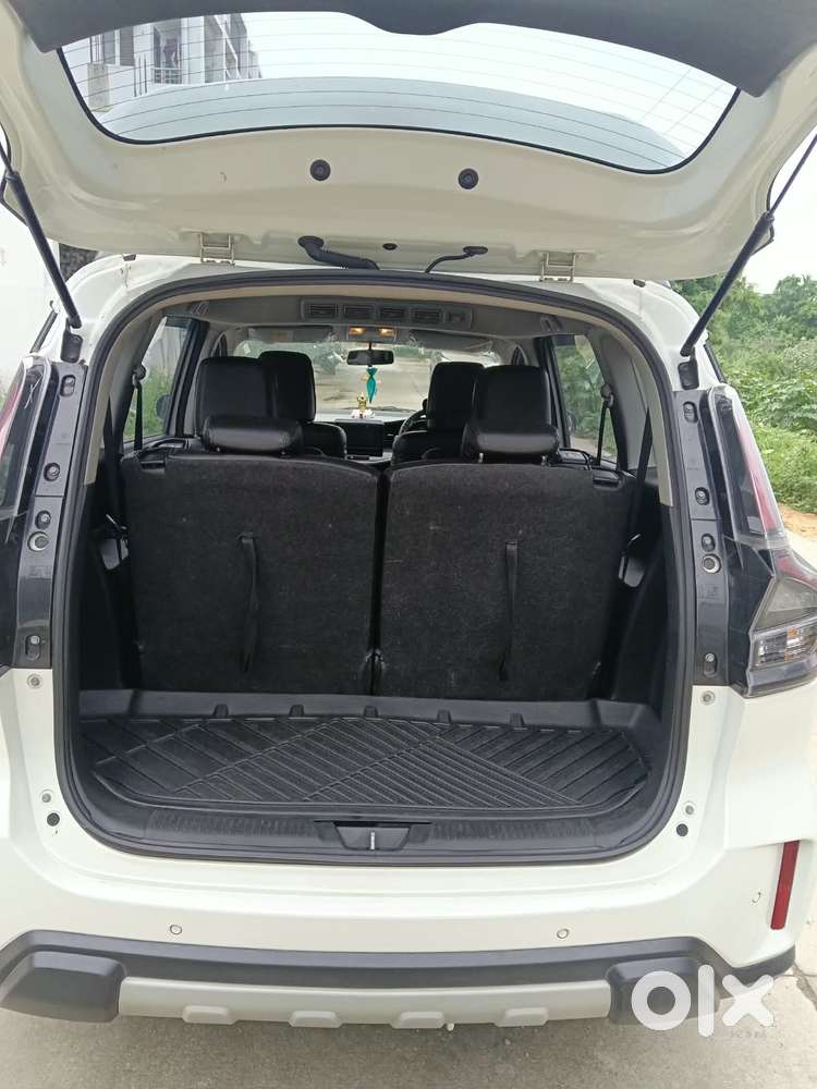 Maruti Suzuki Xl6 1.5 Zeta Mt, 2023, Petrol