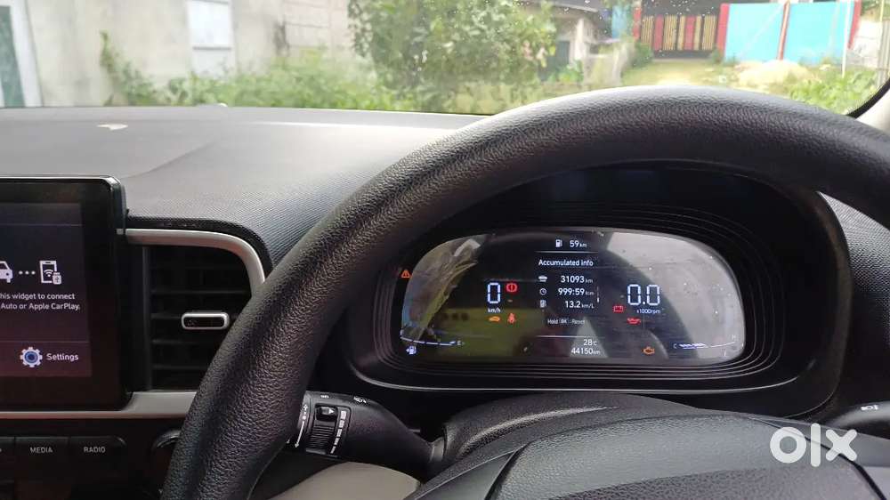Hyundai Venue 2022 Petrol 44200 Km Driven