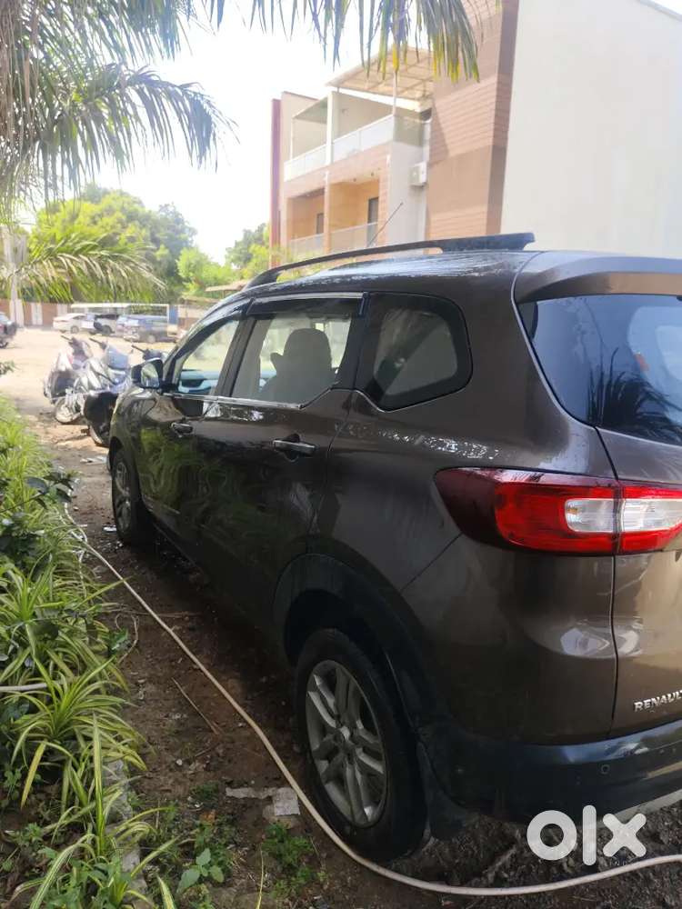 Renault Triber 7 Seater October 2021 High Model Rxz Mt 1.0 L Ece