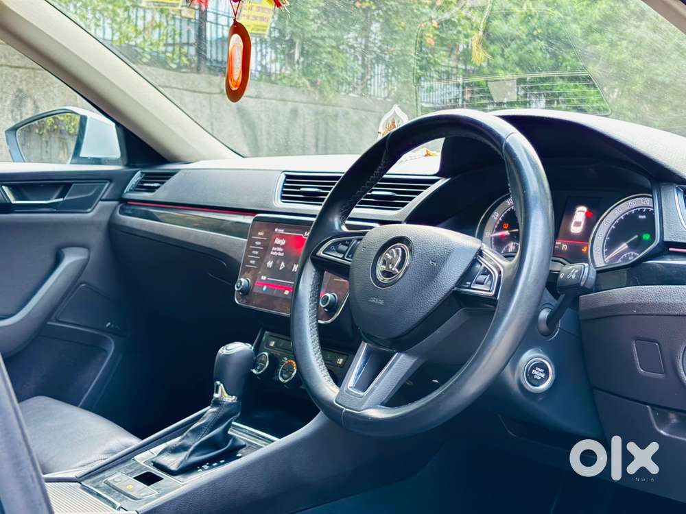 Skoda Superb 2.0 Tsi At L&k, 2019, Petrol