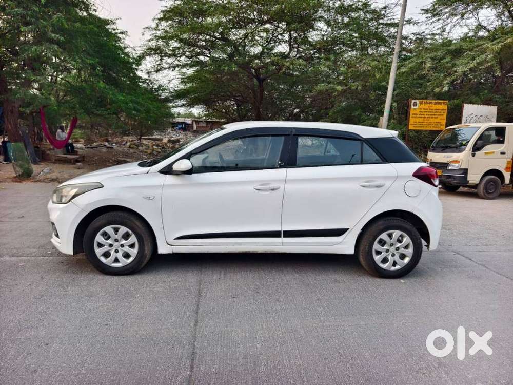 Hyundai Elite I20 Sportz (o) 1.4, 2015, Petrol