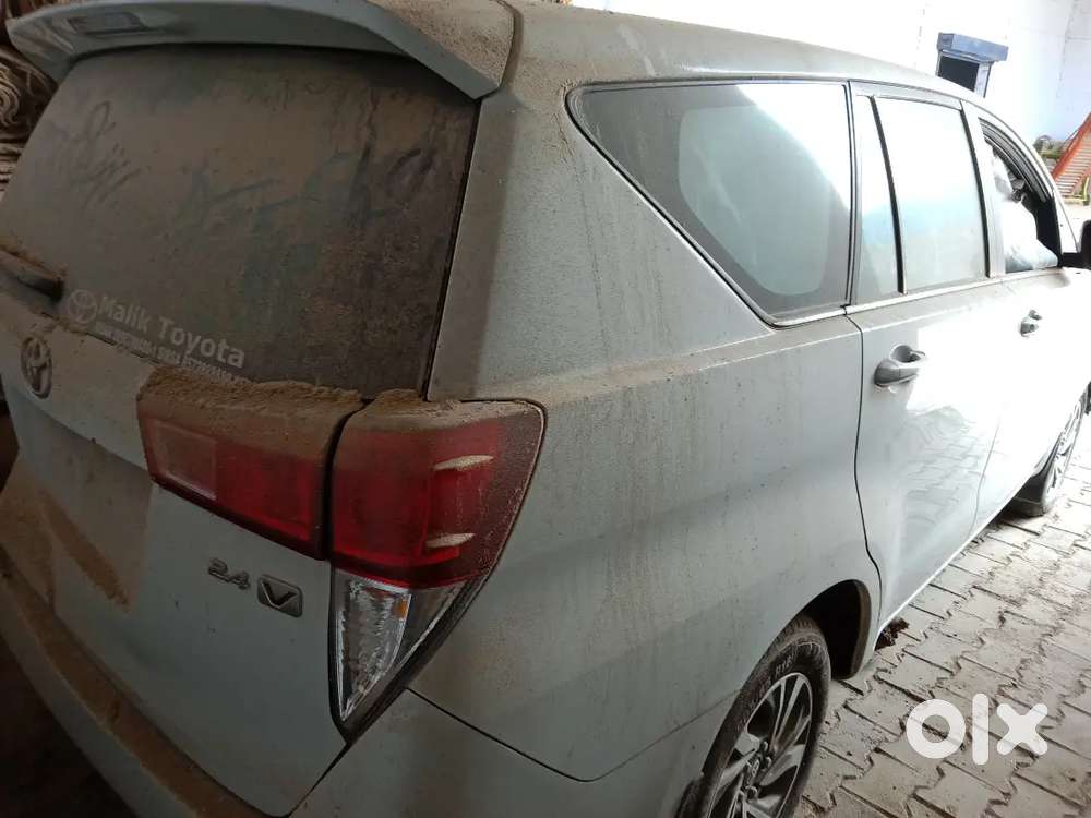 Toyota Innova Crysta 2024