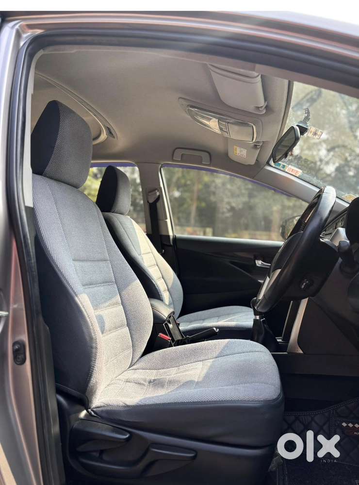 Toyota Innova Crysta 2019