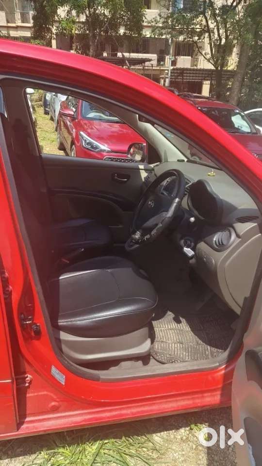 Hyundai I10 Sportz At, 2013, Petrol