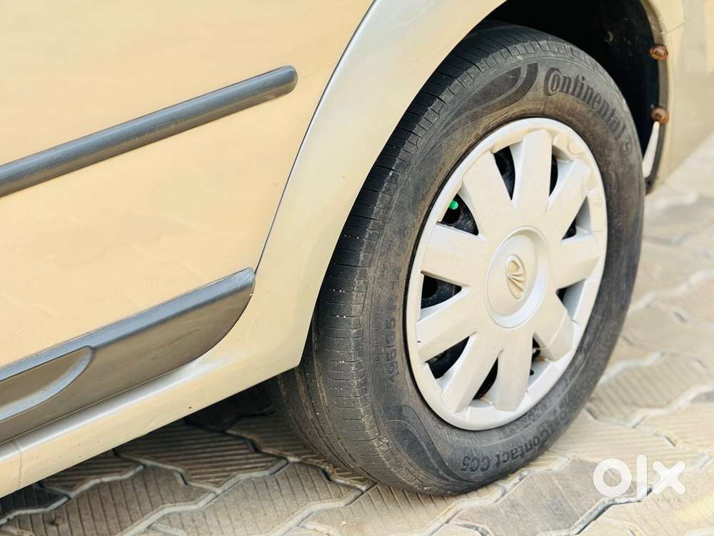 Mahindra E Verito D4, 2012, Diesel